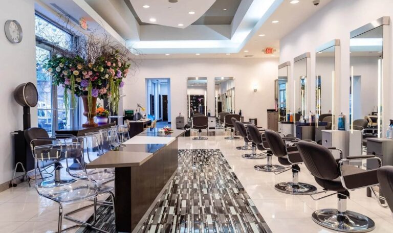 تحديات ادارة صالون تجميل